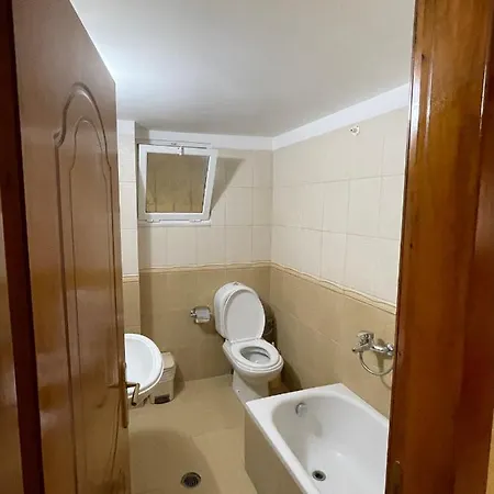 Kevi Guest house *