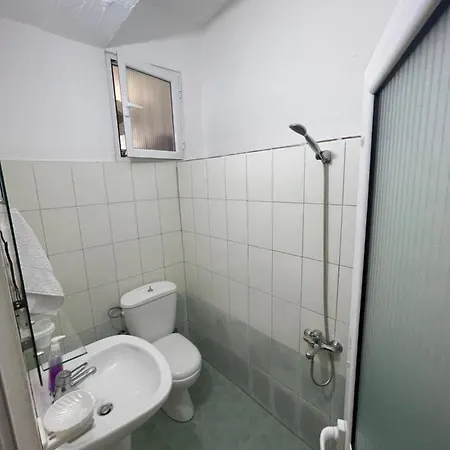 Kevi Guest house *